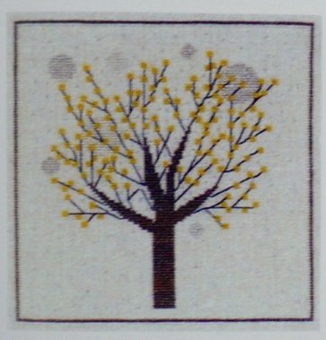 画像1: レンギョウの黄色の木